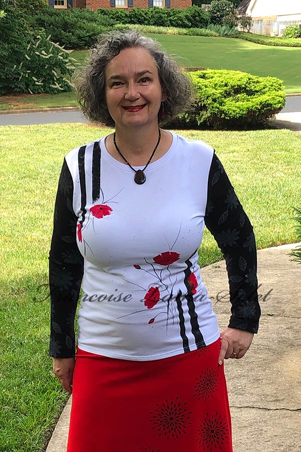 Art to wear black and white long sleeve cotton jersey t-shirt hand painted with red poppies and block printed with white daisies – Poppies and Daisies