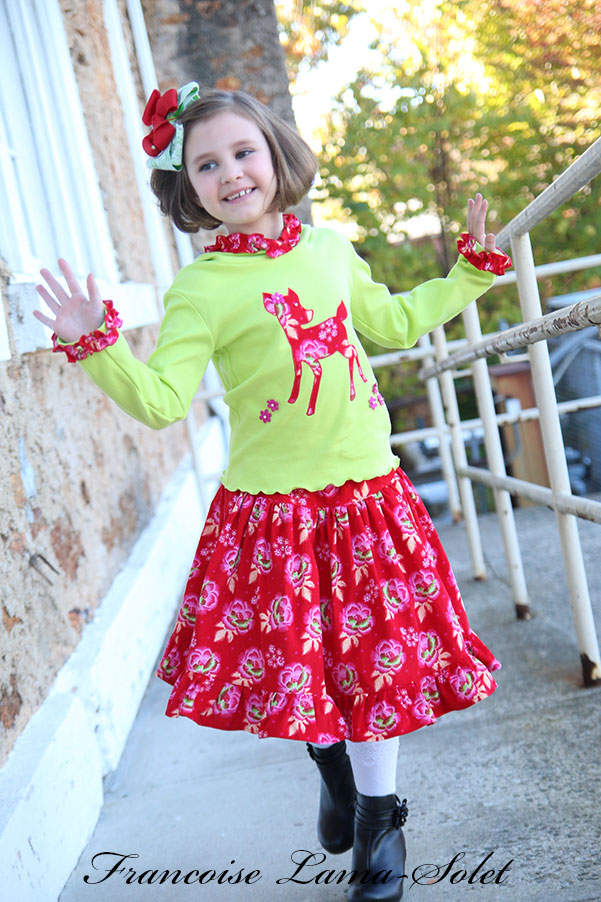 GGirl's Fall Winter composed of a Christmas Holiday green pixie hood t-shirt and a red ruffled twirl skirt Dancing Deer Size 6